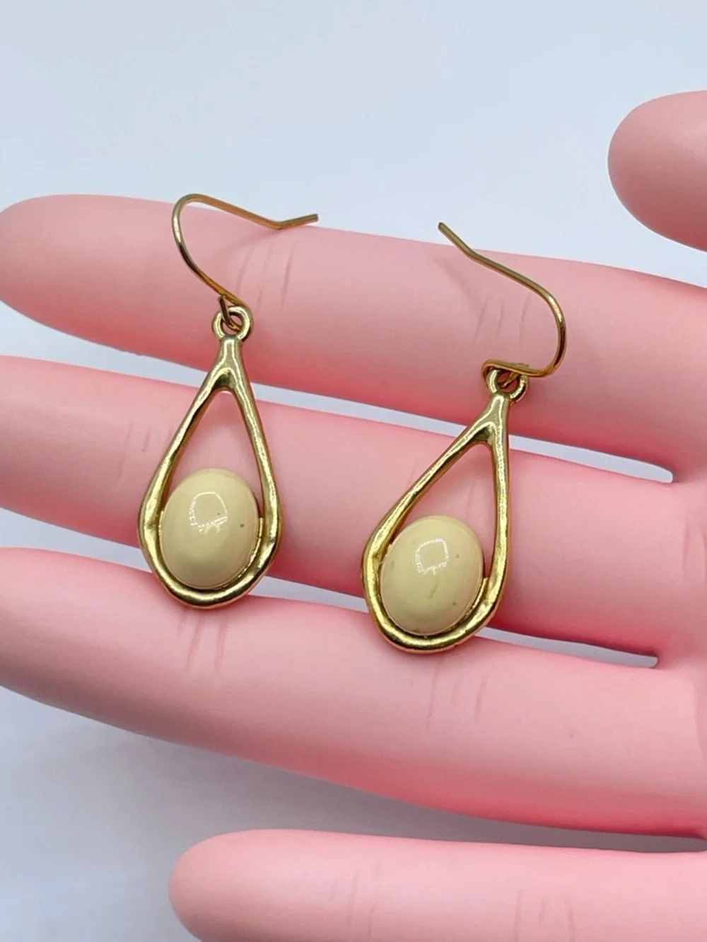 Gold Tone Teardrop Faux Pearl Dangle Earrings Minimalist Classic